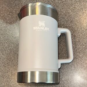 Stanley White and Silver Coffee Press